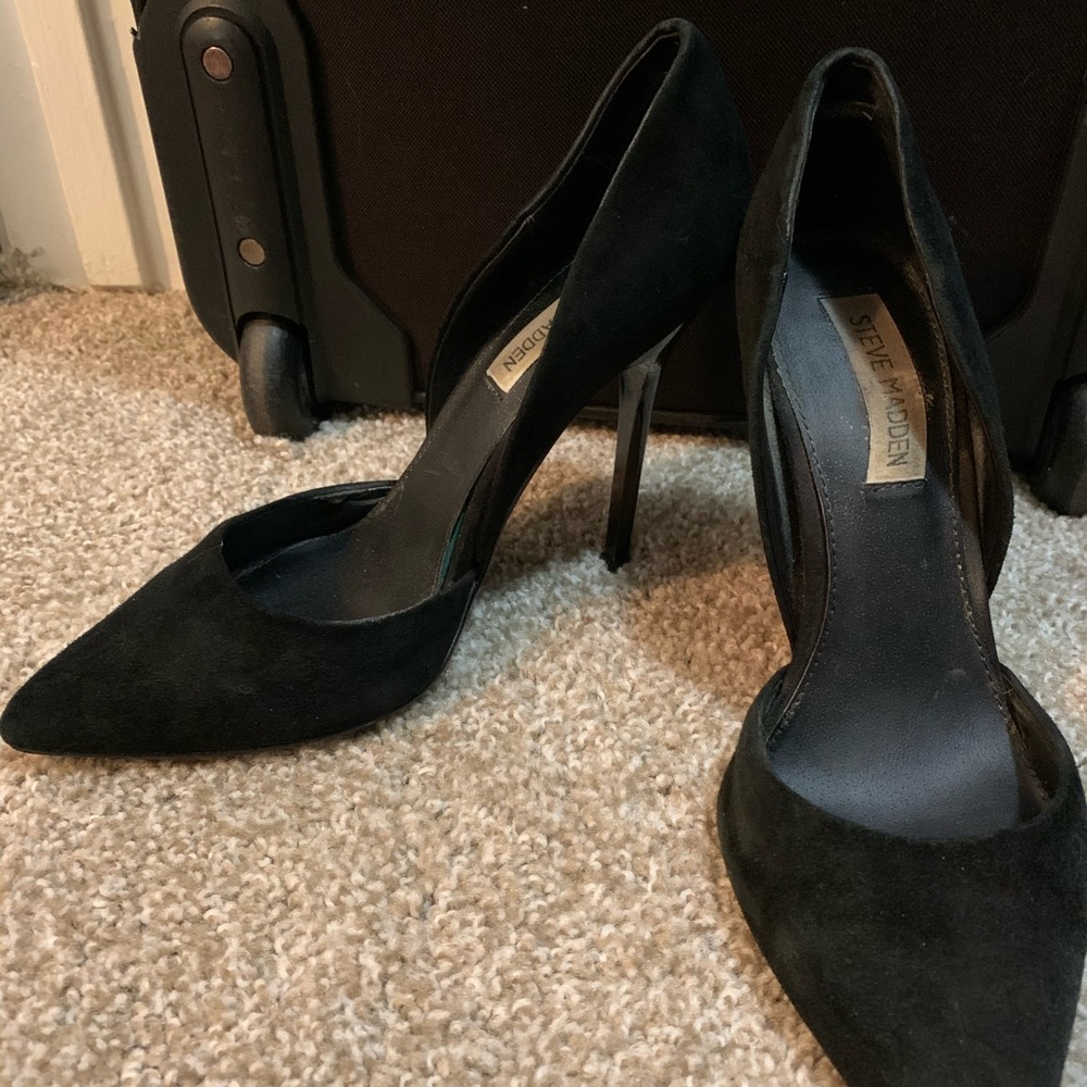 Steve Madden suede heels